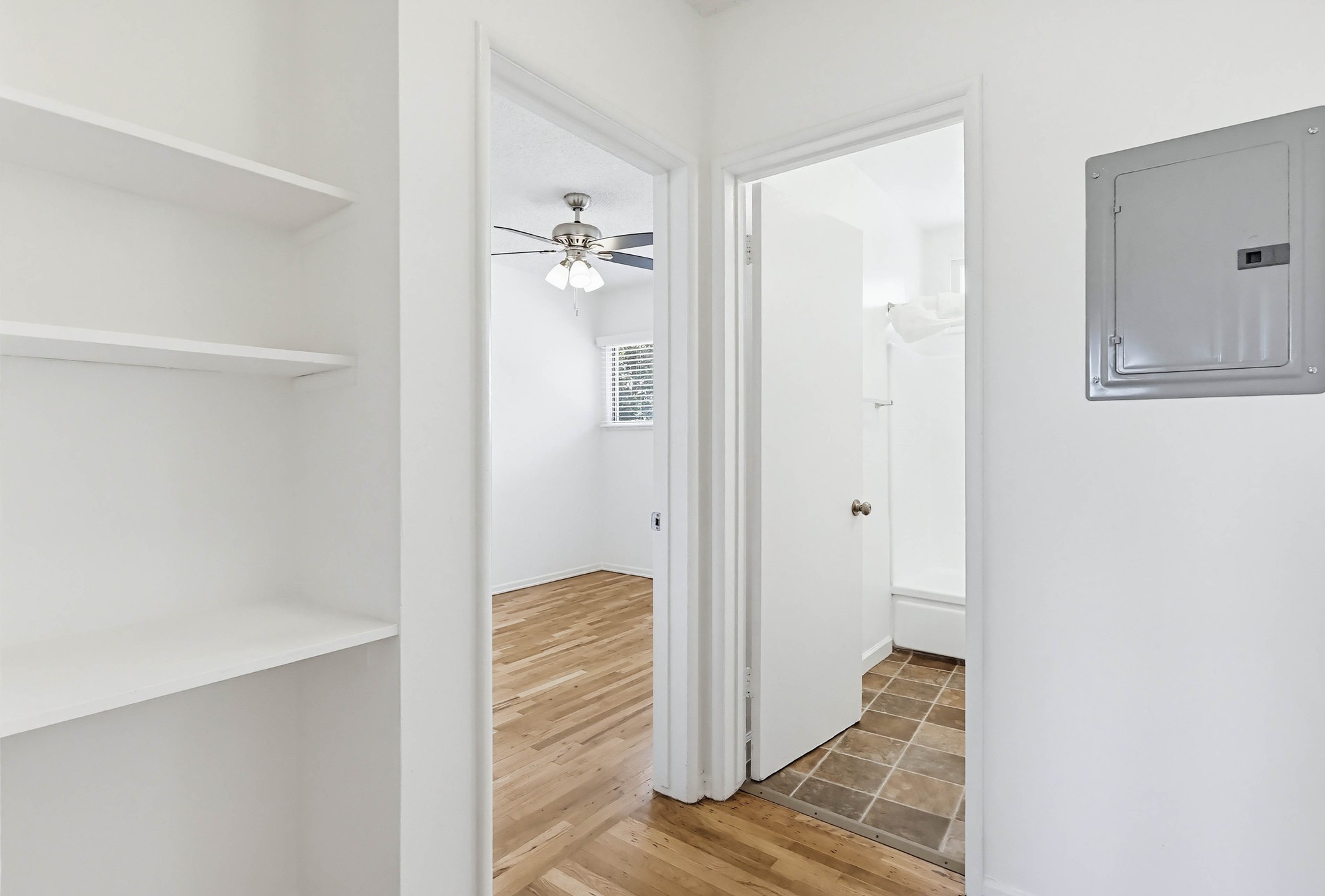 Virtual tour photo 28 of 51 for 2245 W 26th Pl #07
