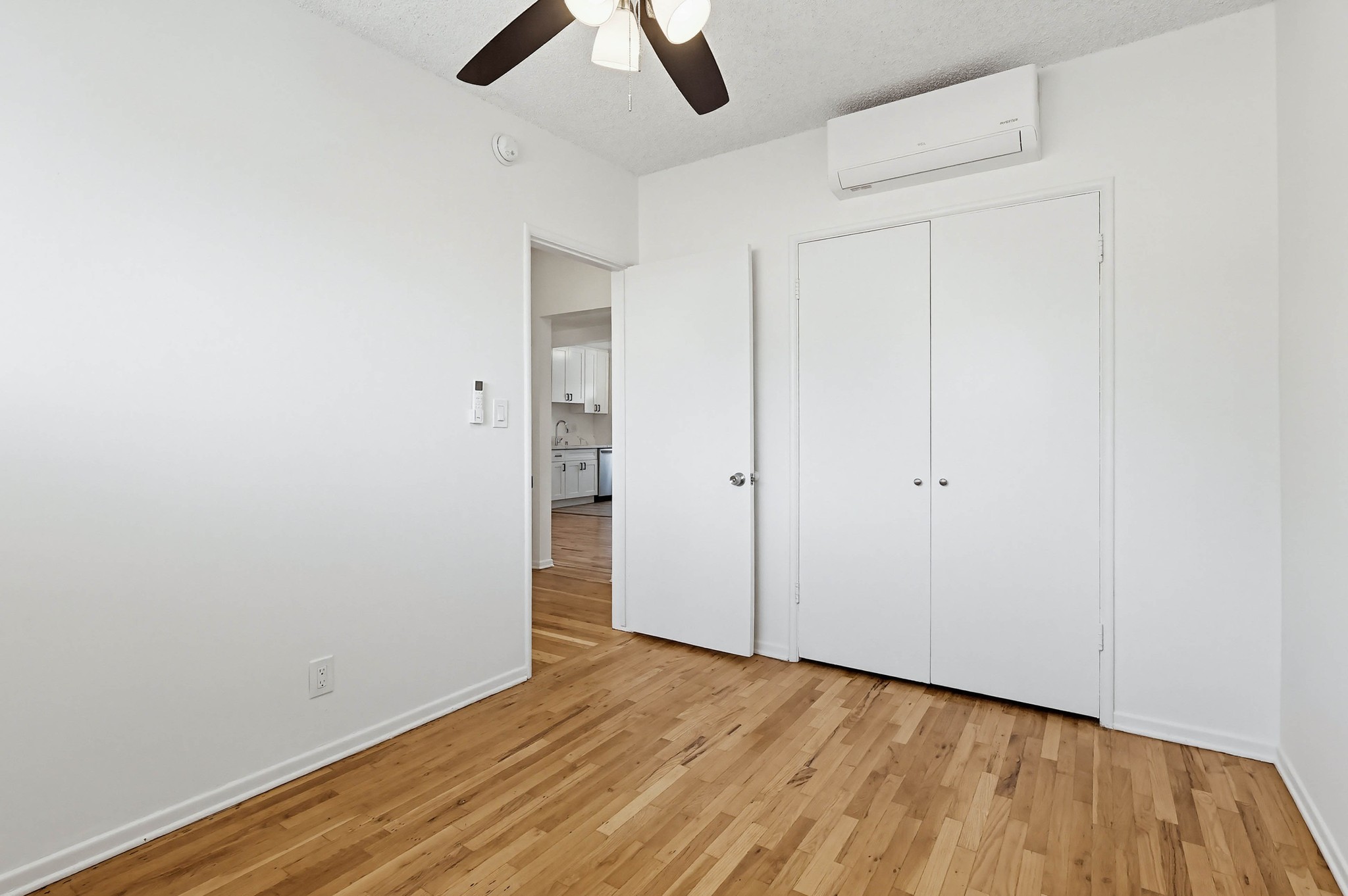 Virtual tour photo 33 of 51 for 2245 W 26th Pl #07