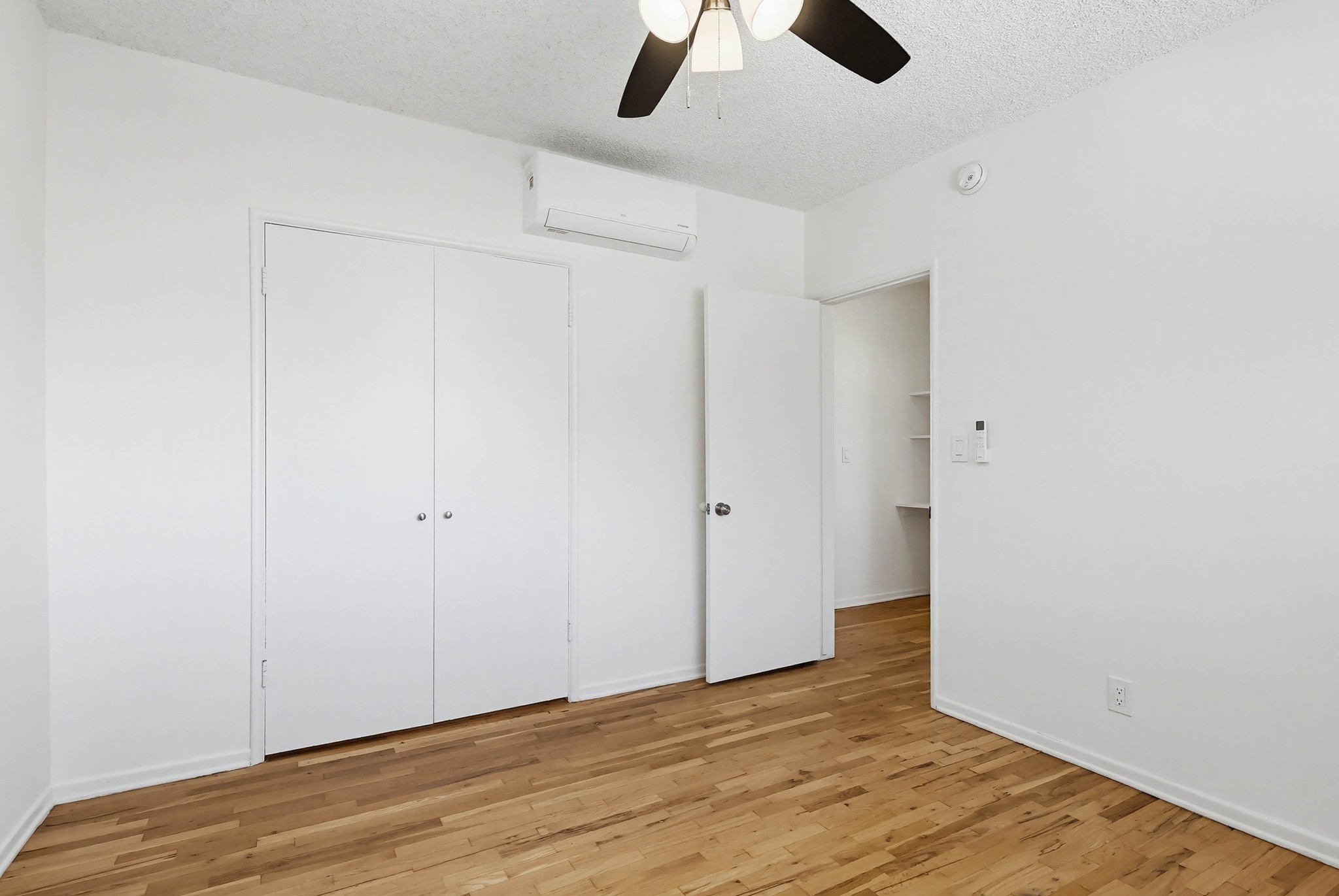 Virtual tour photo 39 of 51 for 2245 W 26th Pl #07