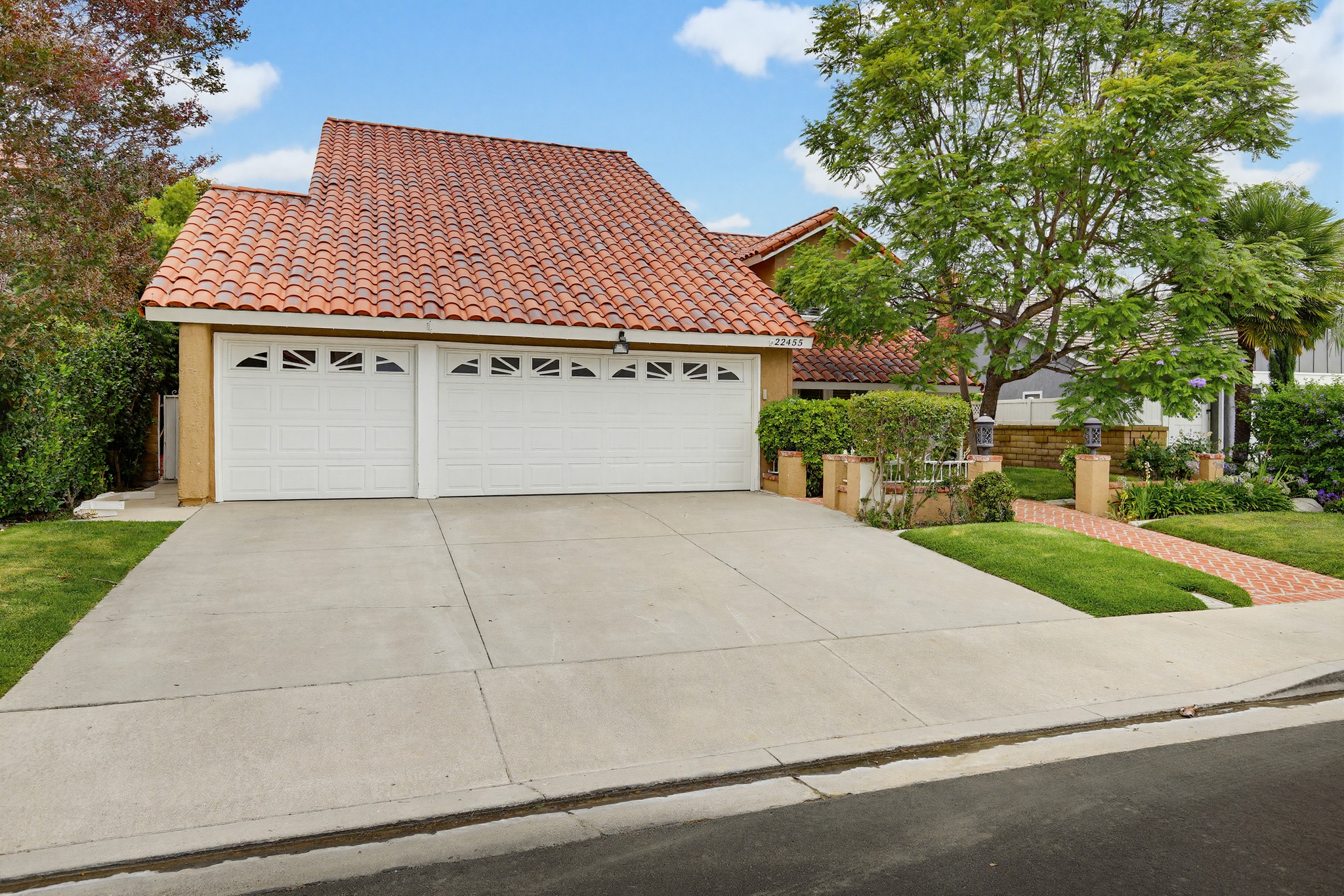 Virtual tour photo 4 of 116 for 22455 Melida