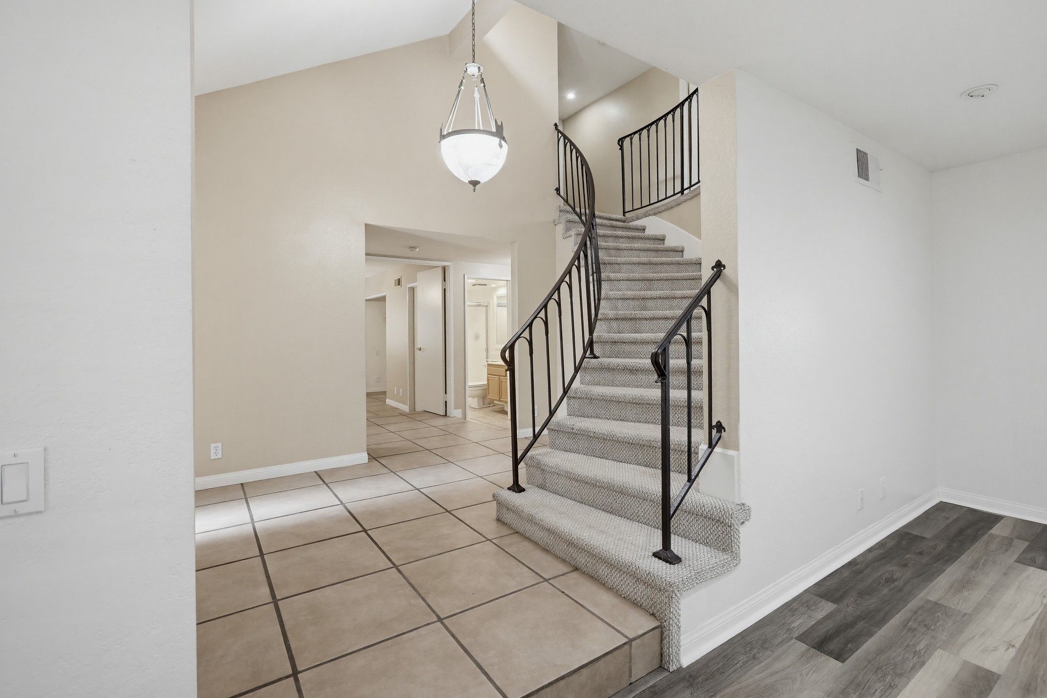 Virtual tour photo 12 of 116 for 22455 Melida