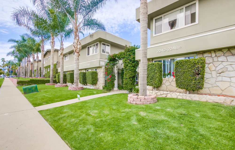 Virtual tour photo 3 of 21 for 2246 1/2 Grand Ave