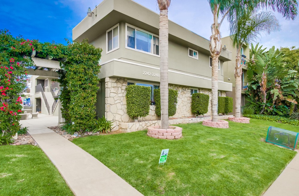 Virtual tour photo 4 of 21 for 2246 1/2 Grand Ave