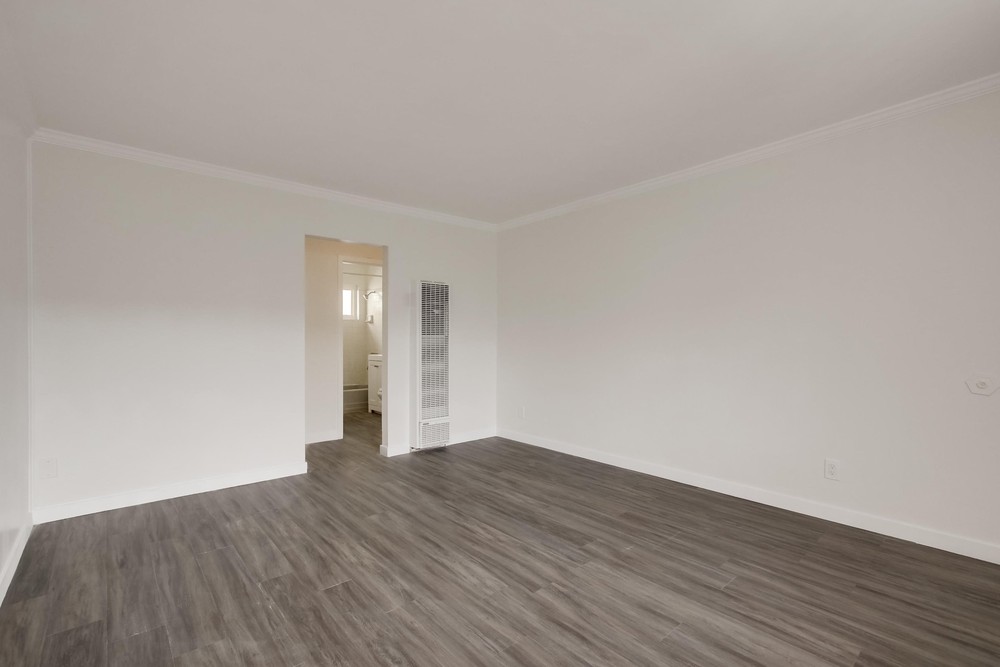 Virtual tour photo 7 of 21 for 2246 1/2 Grand Ave