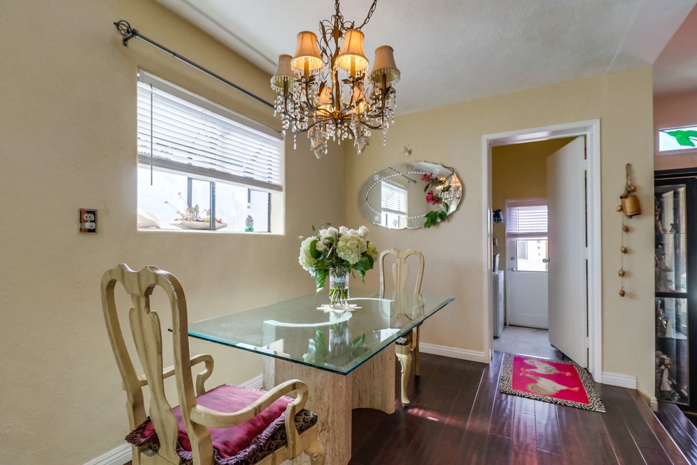 Virtual tour photo 12 of 60 for 2246 Bolinas St