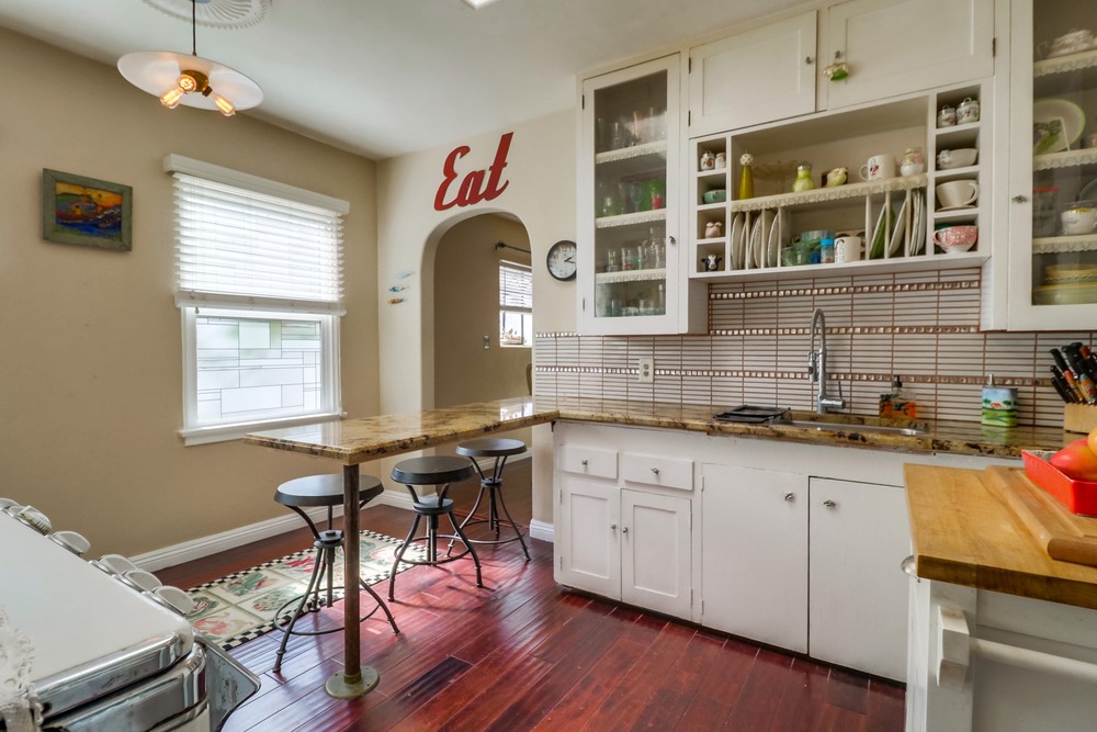 Virtual tour photo 20 of 60 for 2246 Bolinas St