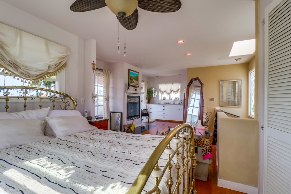 Virtual tour photo 26 of 60 for 2246 Bolinas St