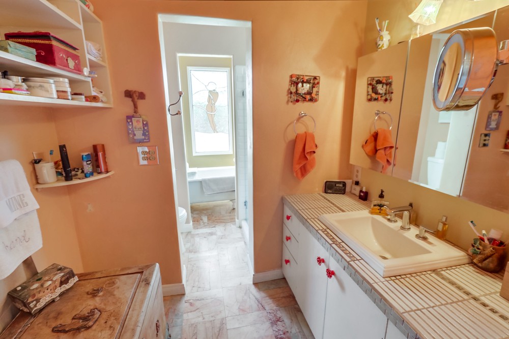Virtual tour photo 43 of 60 for 2246 Bolinas St