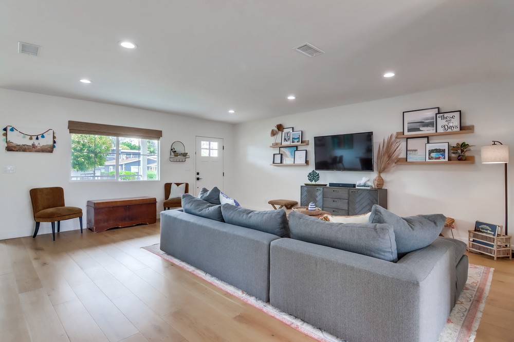 Virtual tour photo 13 of 64 for 2246 Seaside St