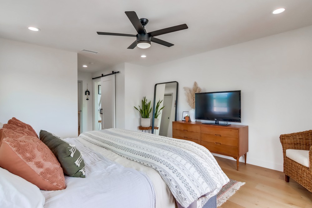 Virtual tour photo 42 of 64 for 2246 Seaside St
