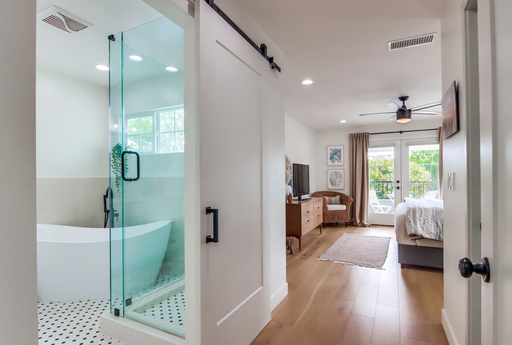 Virtual tour photo 45 of 64 for 2246 Seaside St