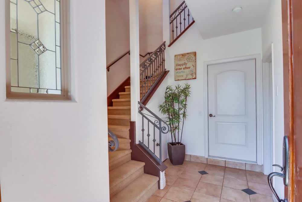 Virtual tour photo 8 of 60 for 2247 Third Ave