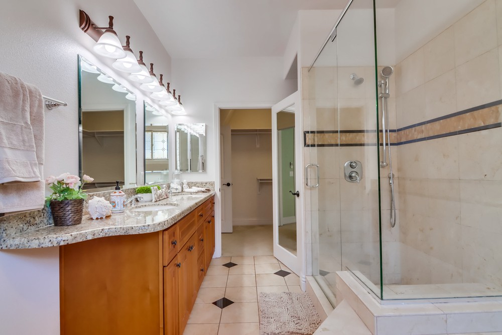 Virtual tour photo 42 of 60 for 2247 Third Ave