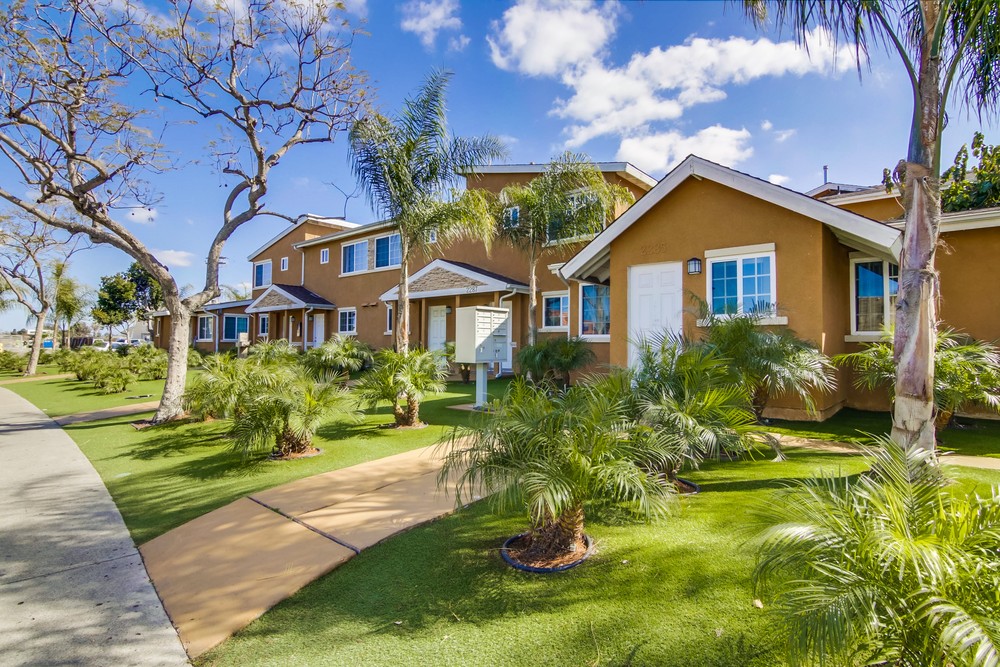 Virtual tour photo 1 of 37 for 2249 Ulric St