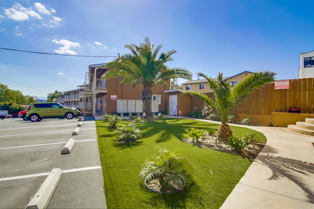 Virtual tour photo 9 of 37 for 2249 Ulric St