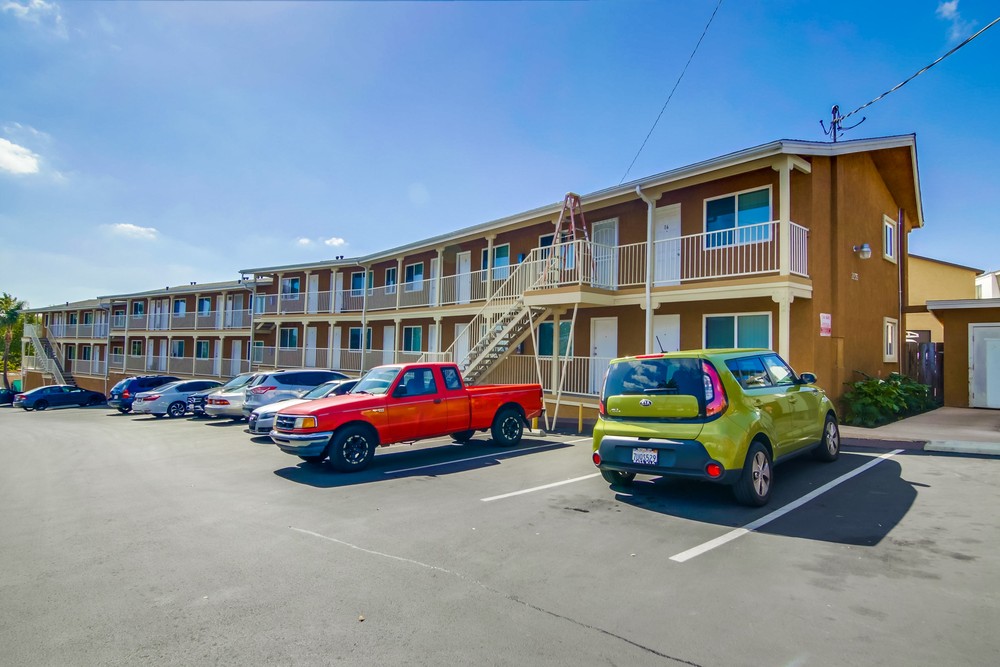 Virtual tour photo 12 of 37 for 2249 Ulric St