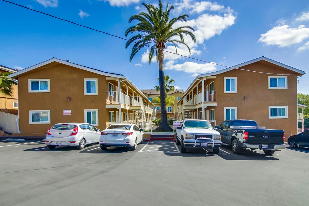 Virtual tour photo 13 of 37 for 2249 Ulric St