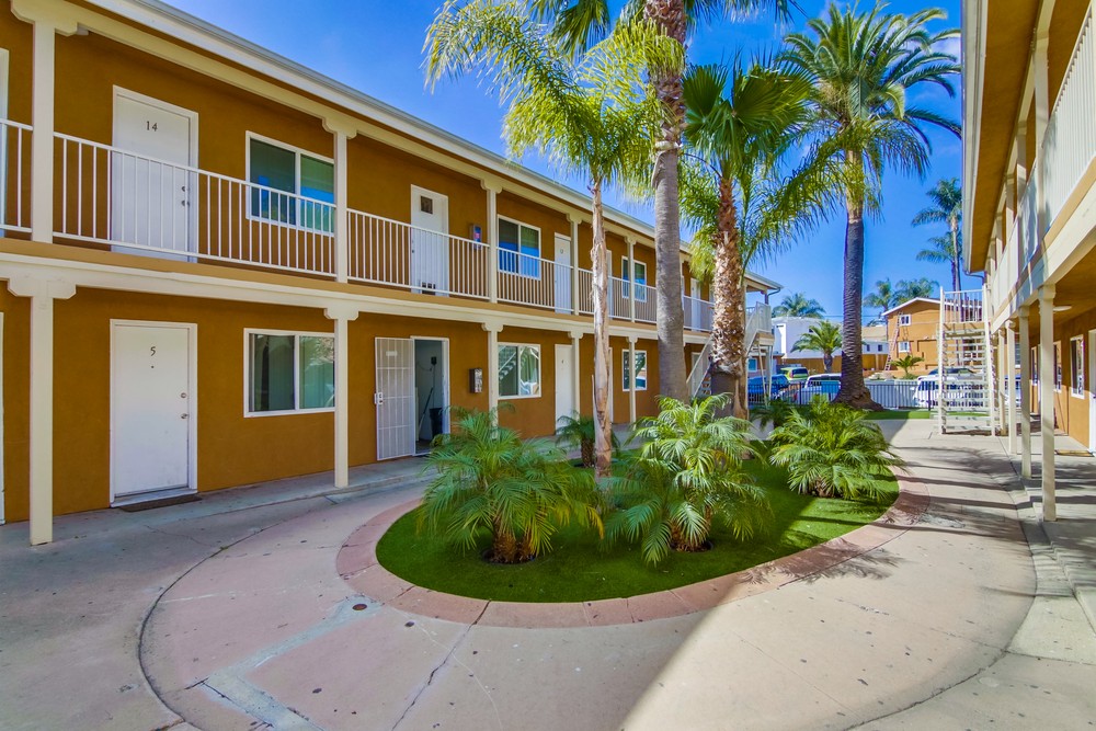 Virtual tour photo 18 of 37 for 2249 Ulric St