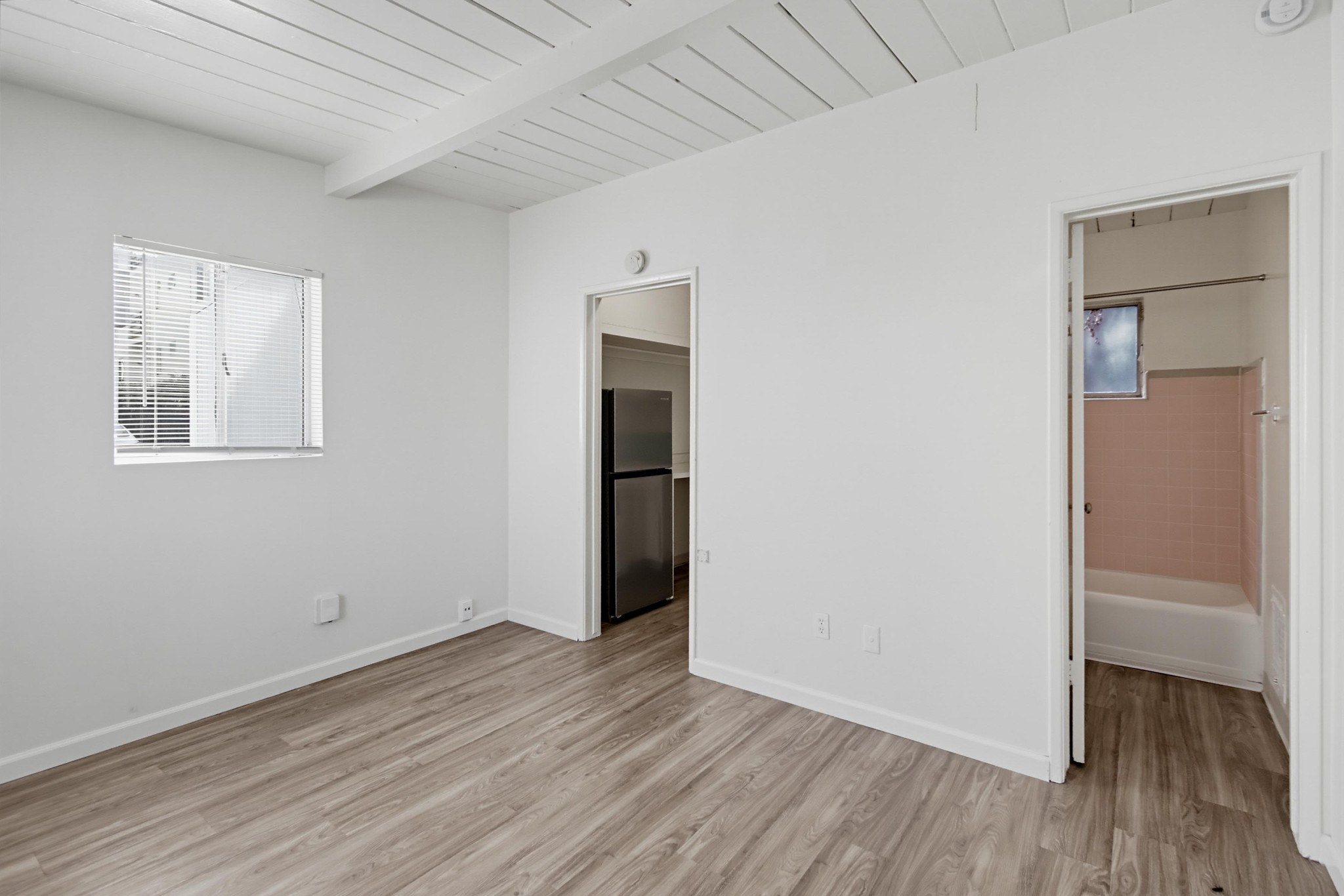 Virtual tour photo 10 of 30 for 225 D Ave