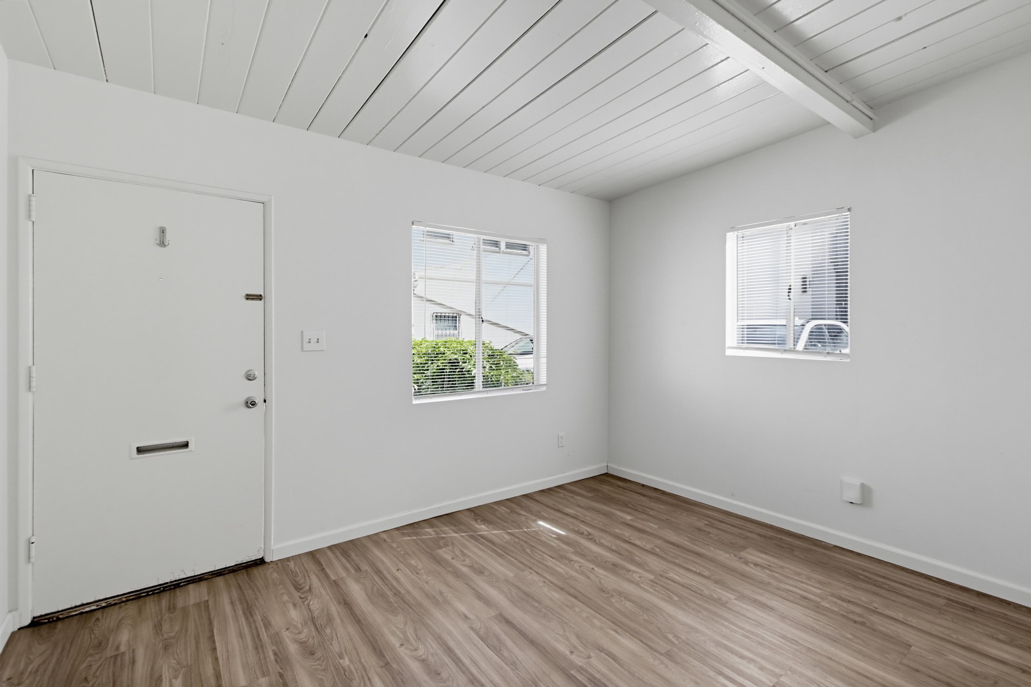 Virtual tour photo 11 of 30 for 225 D Ave