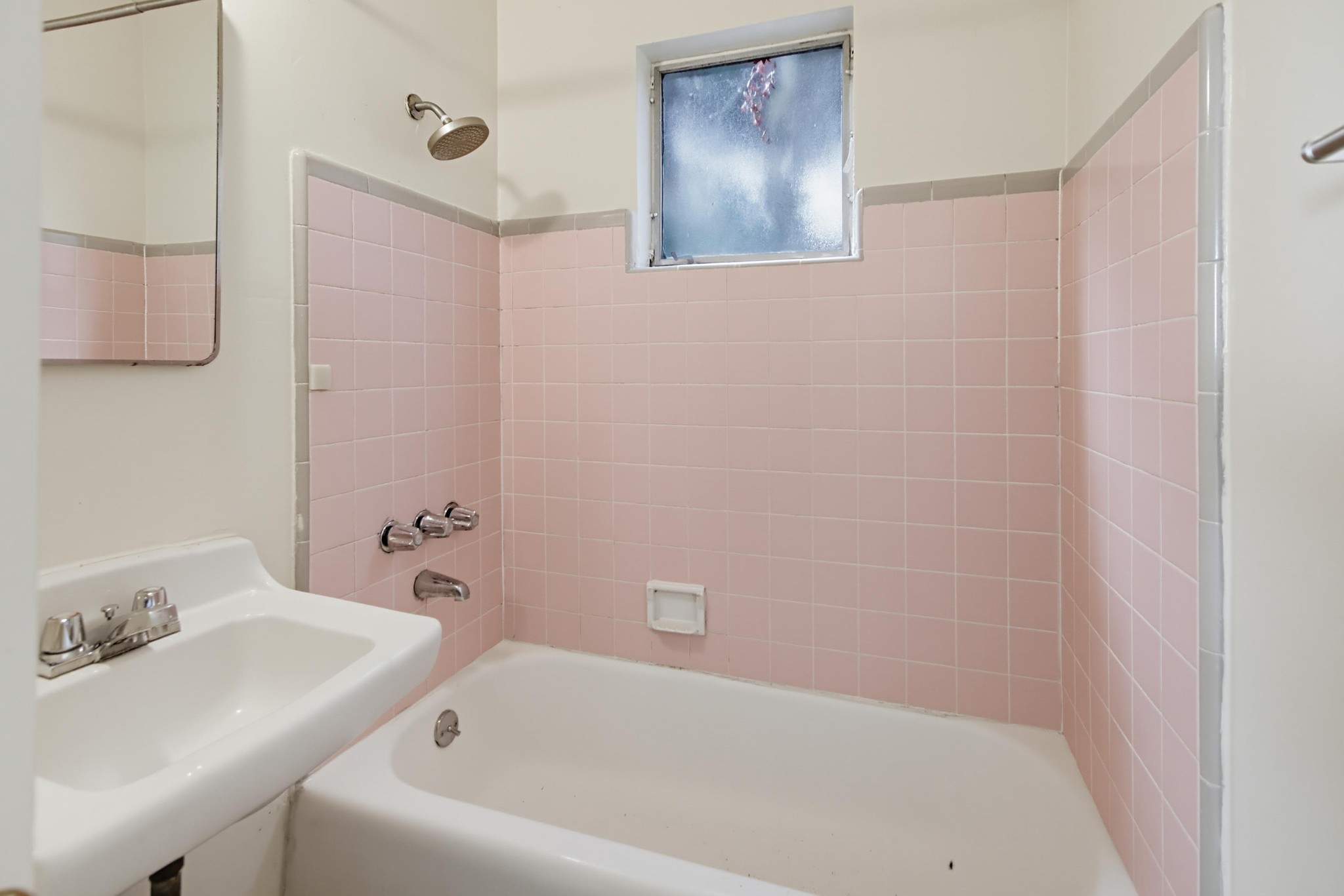 Virtual tour photo 17 of 30 for 225 D Ave