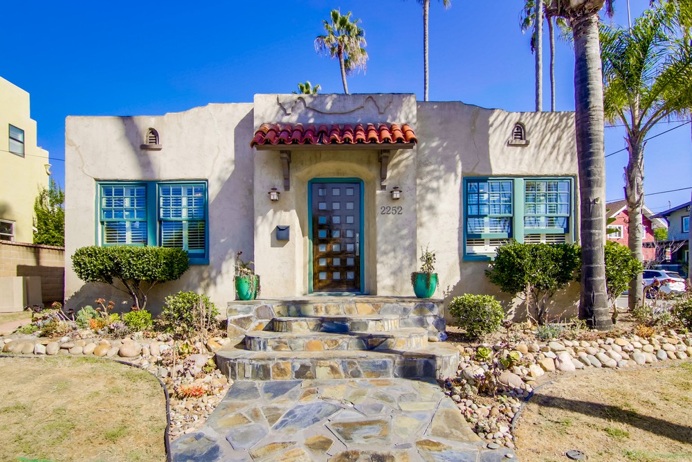 Virtual tour photo 1 of 55 for 2252 Cliff St
