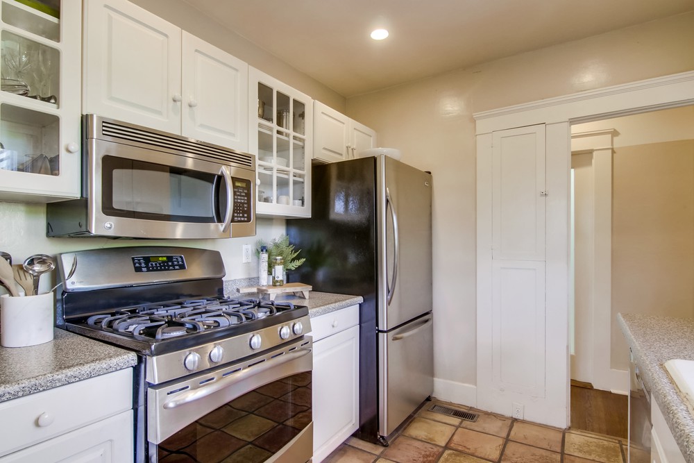 Virtual tour photo 24 of 55 for 2252 Cliff St