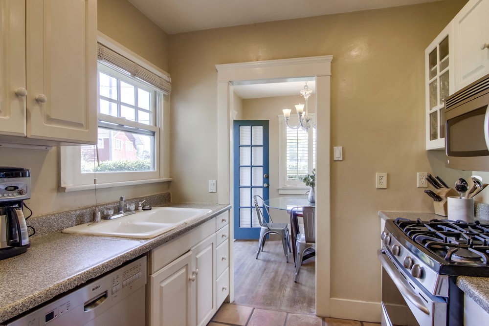 Virtual tour photo 27 of 55 for 2252 Cliff St