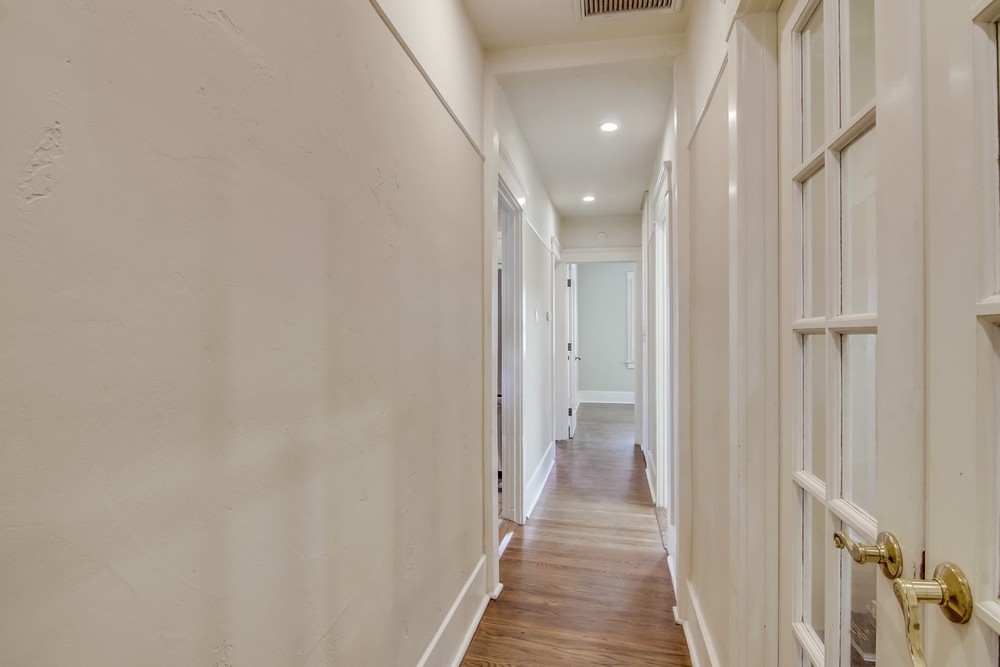 Virtual tour photo 30 of 55 for 2252 Cliff St