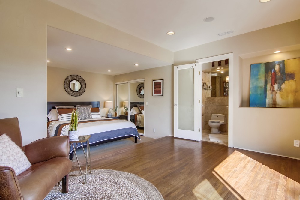 Virtual tour photo 31 of 55 for 2252 Cliff St