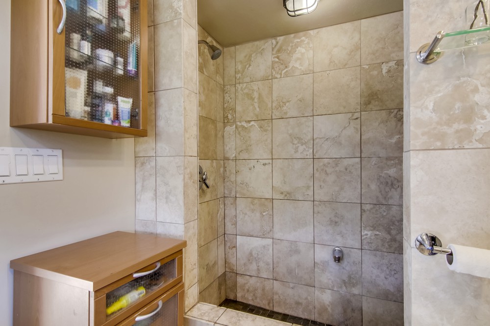 Virtual tour photo 38 of 55 for 2252 Cliff St