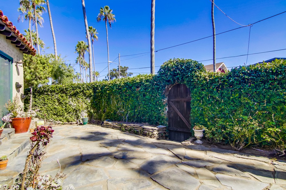 Virtual tour photo 49 of 55 for 2252 Cliff St
