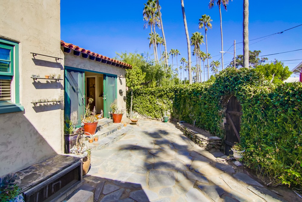 Virtual tour photo 50 of 55 for 2252 Cliff St