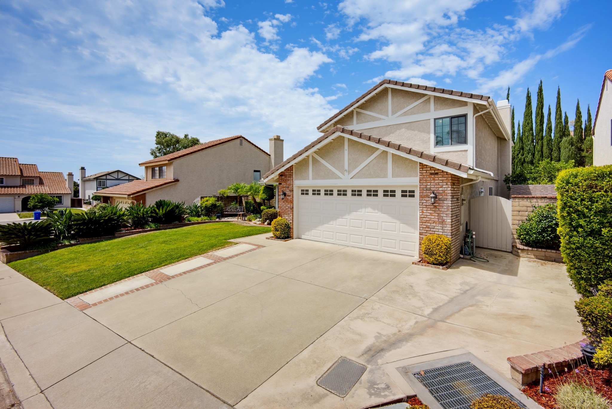 Virtual tour photo 4 of 67 for 2253 Jasmine Ave