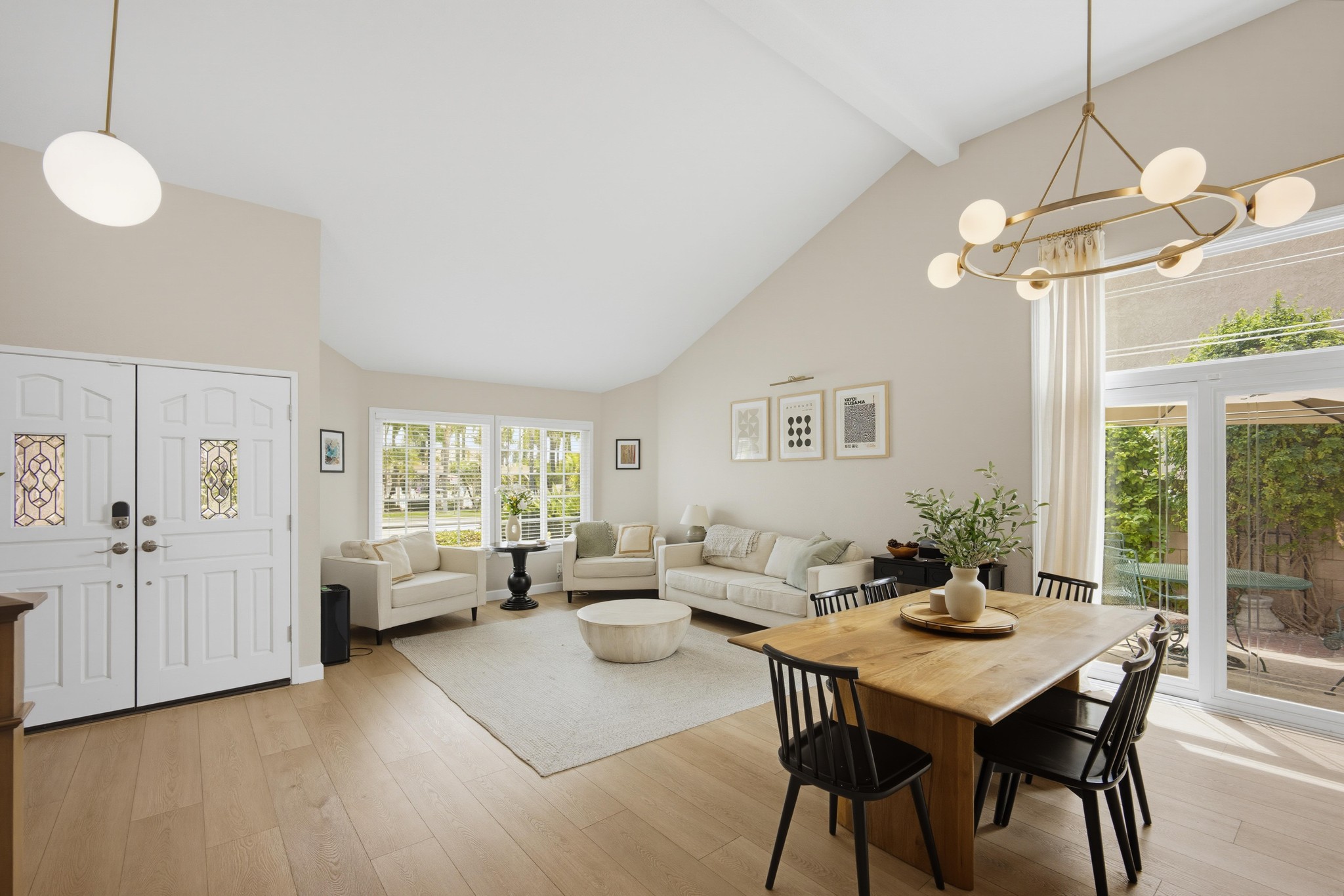 Virtual tour photo 10 of 67 for 2253 Jasmine Ave