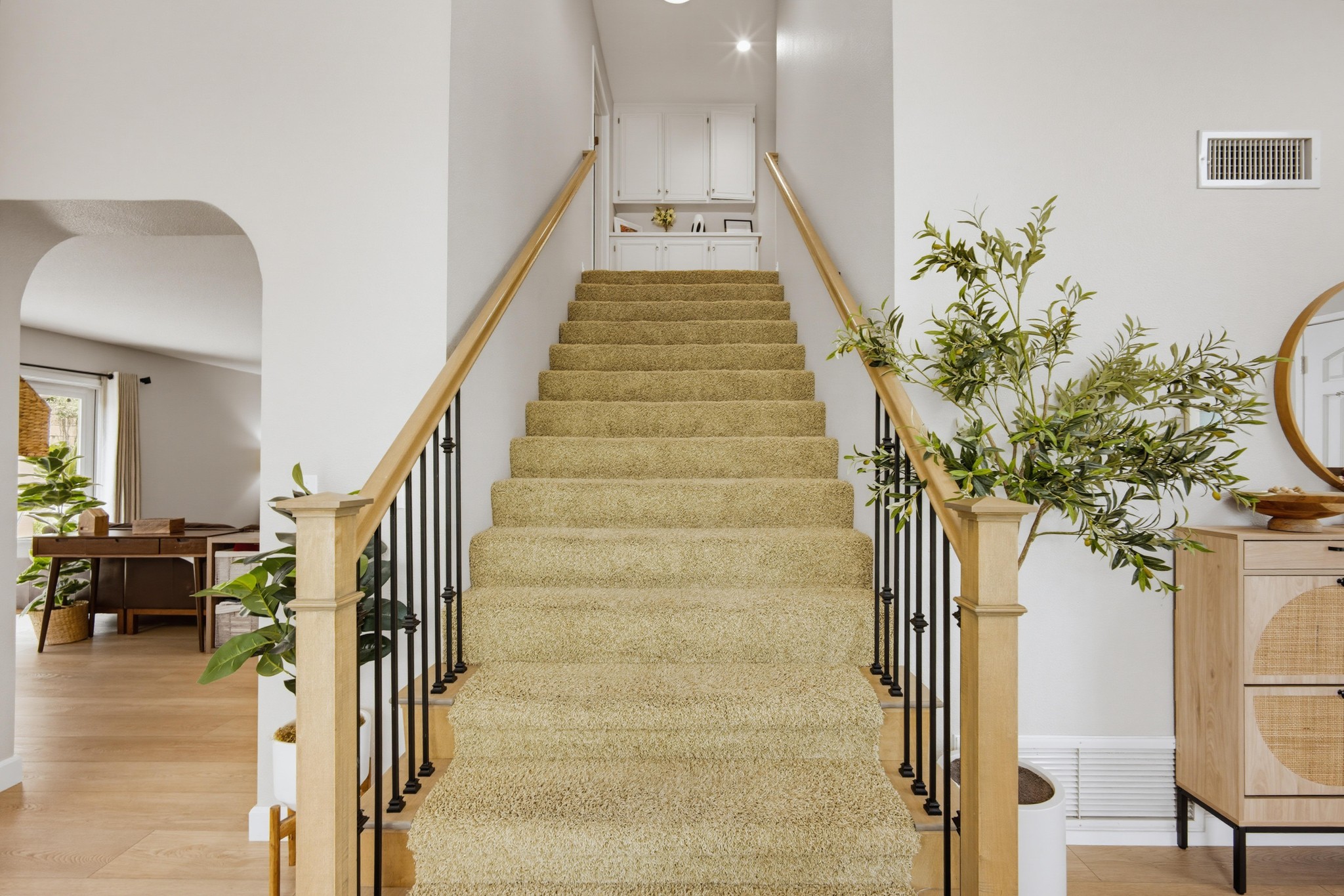 Virtual tour photo 27 of 67 for 2253 Jasmine Ave