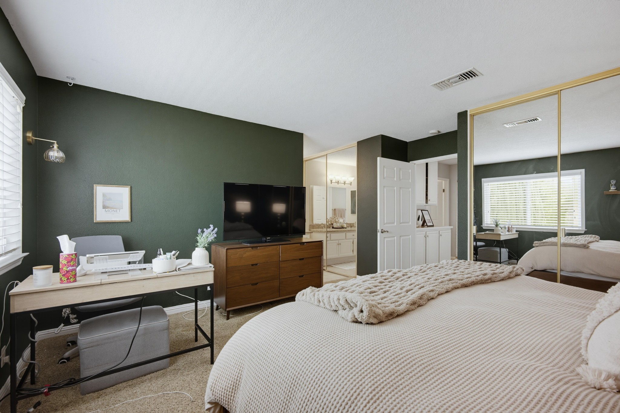 Virtual tour photo 32 of 67 for 2253 Jasmine Ave