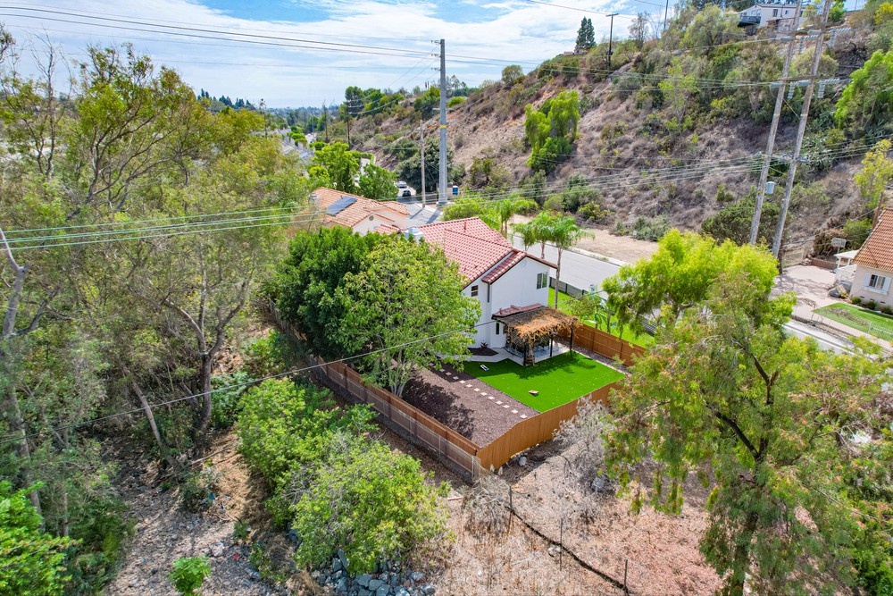 Virtual tour photo 17 of 27 for 2257 Haller St