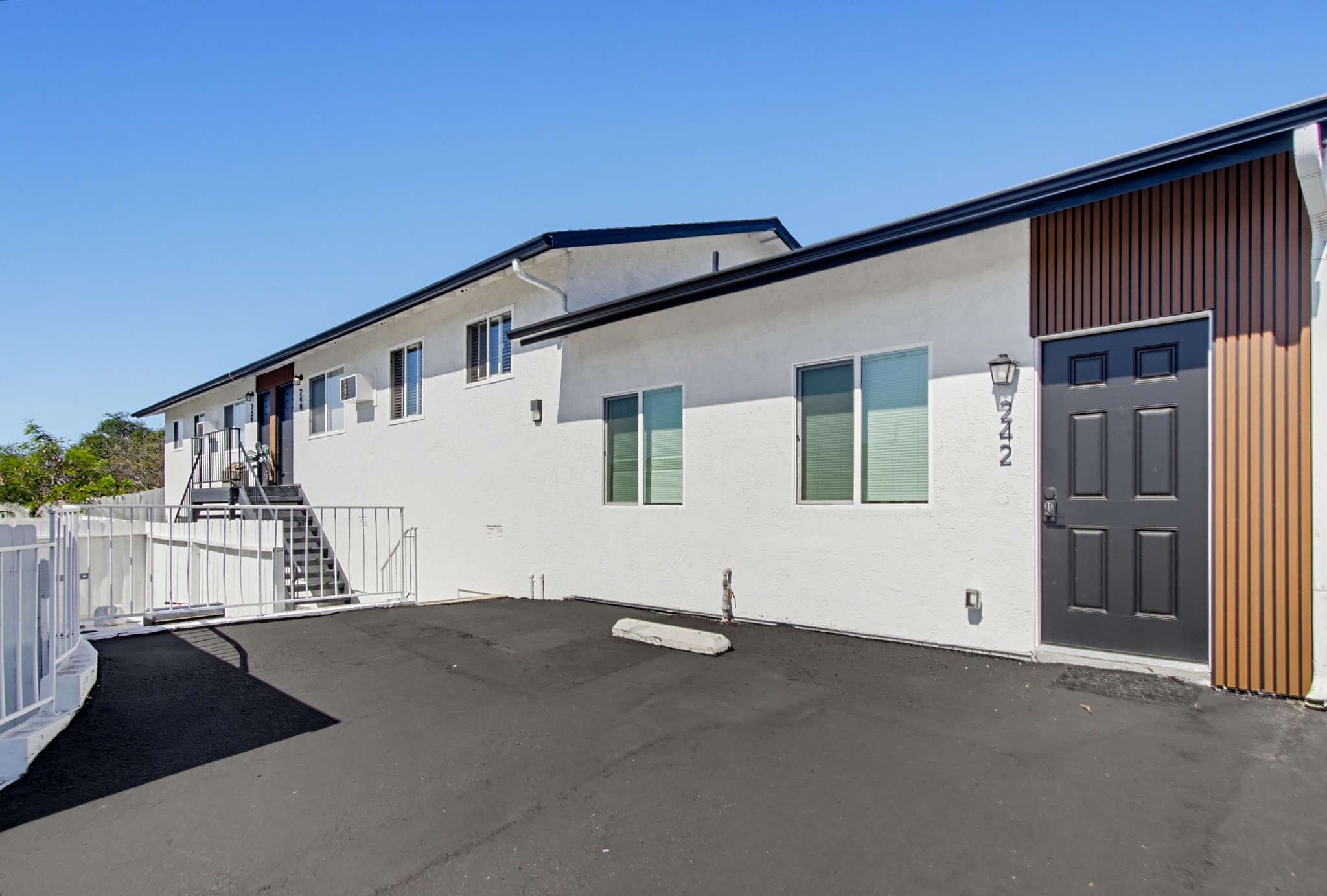 Virtual tour photo 10 of 30 for 226 E California Ave