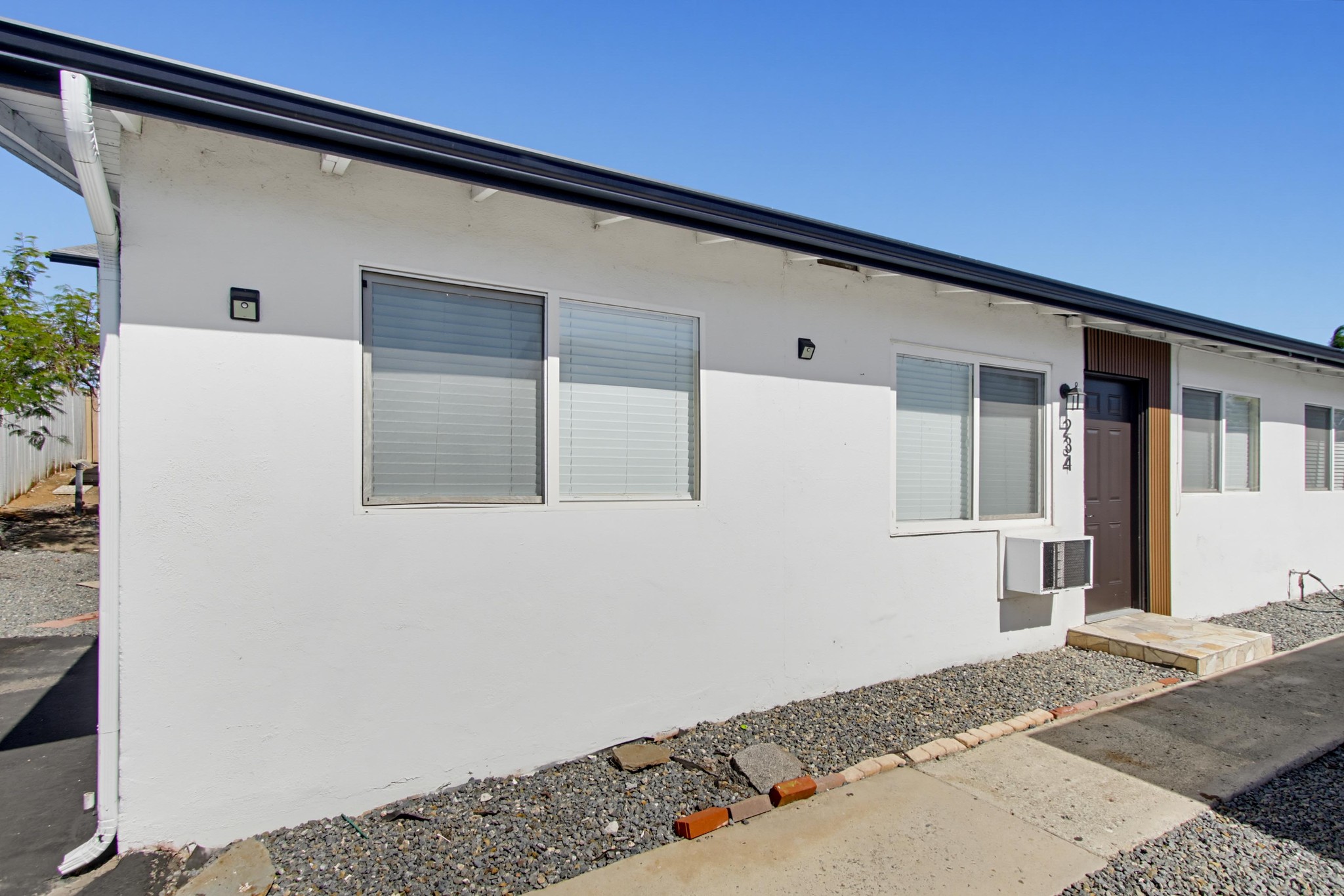 Virtual tour photo 15 of 30 for 226 E California Ave