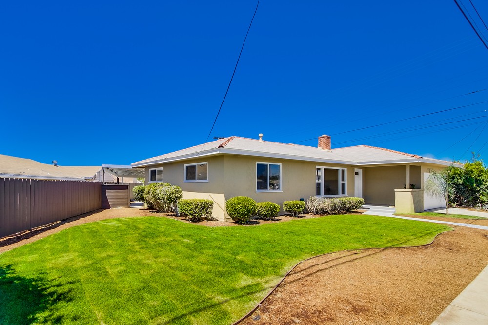 Virtual tour photo 3 of 35 for 2260 Altadena Avenue