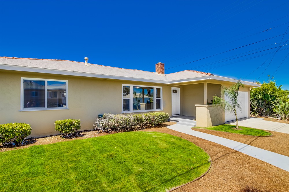 Virtual tour photo 5 of 35 for 2260 Altadena Avenue