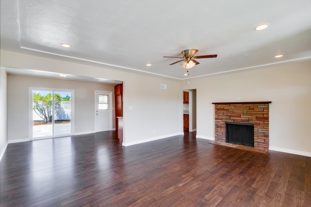 Virtual tour photo 9 of 35 for 2260 Altadena Avenue