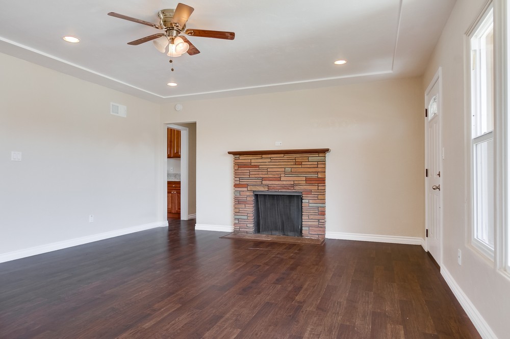 Virtual tour photo 10 of 35 for 2260 Altadena Avenue