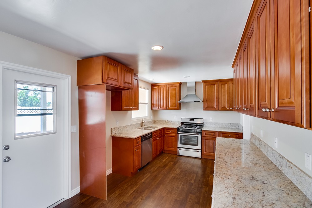 Virtual tour photo 15 of 35 for 2260 Altadena Avenue