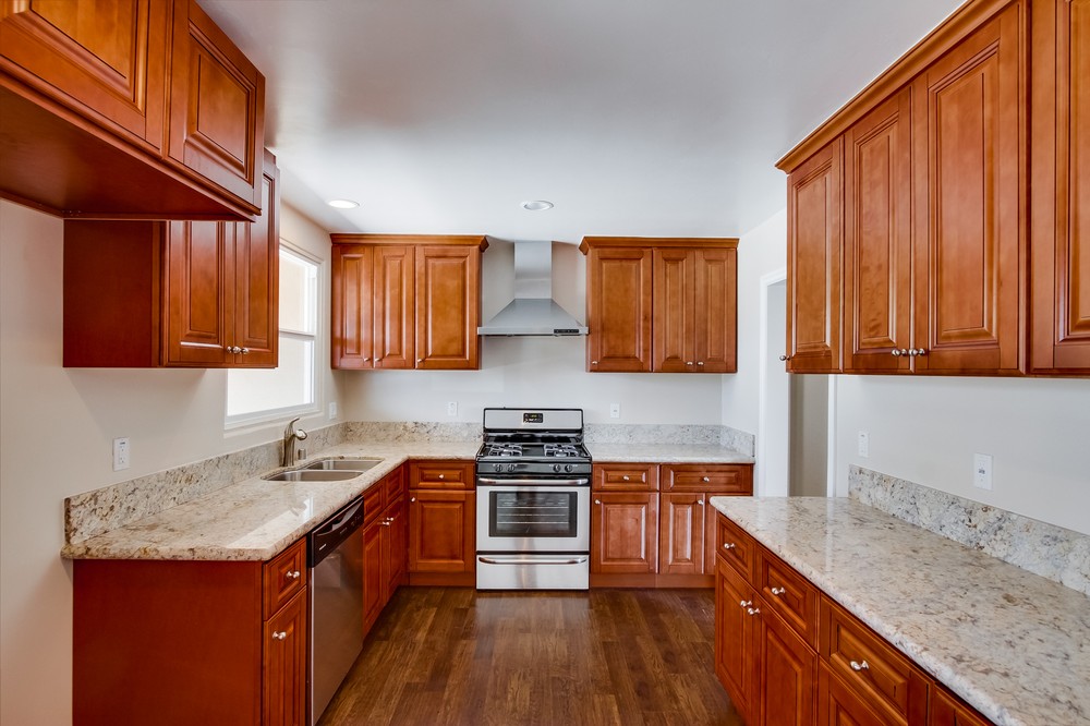 Virtual tour photo 16 of 35 for 2260 Altadena Avenue