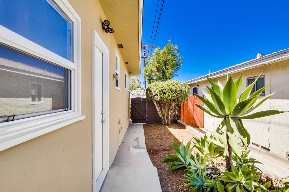 Virtual tour photo 30 of 35 for 2260 Altadena Avenue