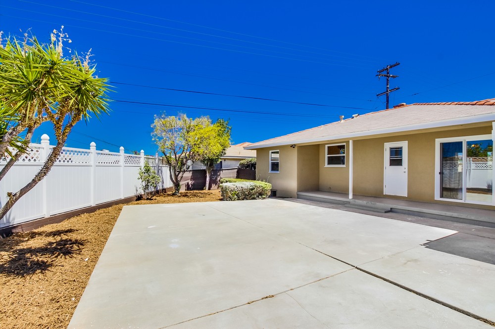 Virtual tour photo 33 of 35 for 2260 Altadena Avenue