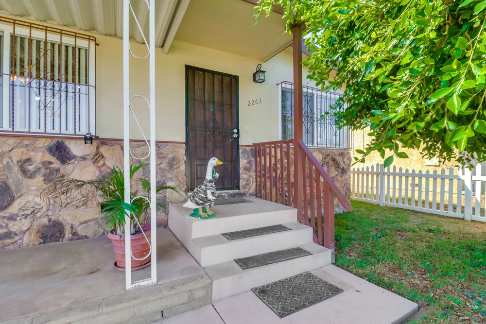 Virtual tour photo 9 of 54 for 2263 Hemlock Ave