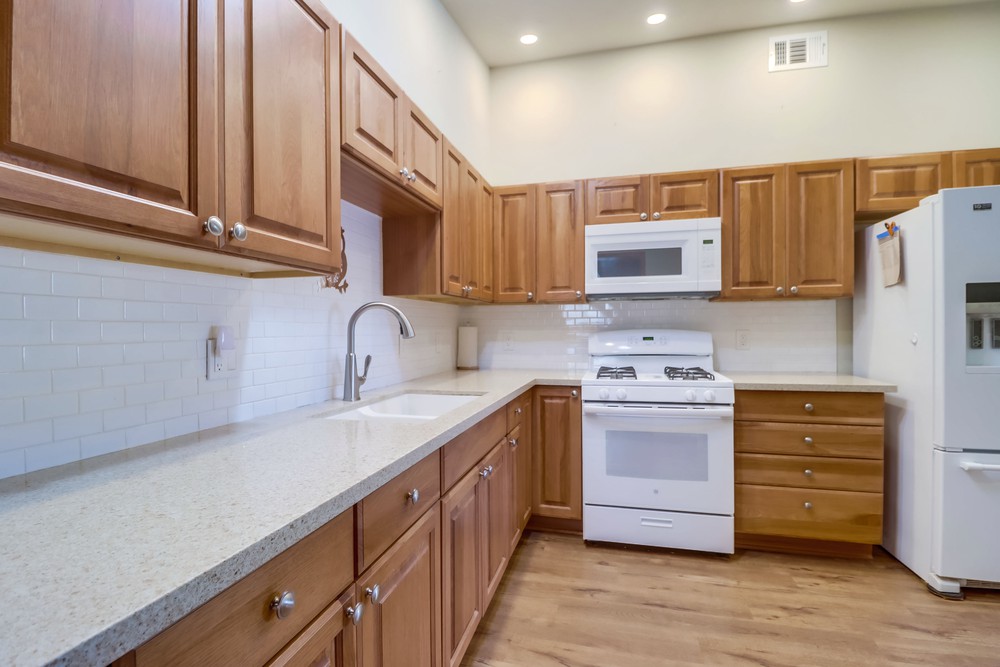Virtual tour photo 14 of 54 for 2263 Hemlock Ave